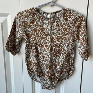 NWT. Rylee & Cru romper 3-6mo WITH 3 pairs of matching knee socks 0-6mo.